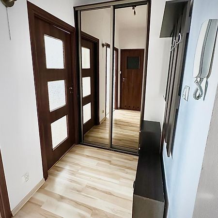 Apartament Blisko Centrum Apartman Varsó Kültér fotó