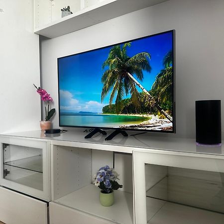 Apartament Blisko Centrum Apartman Varsó Kültér fotó