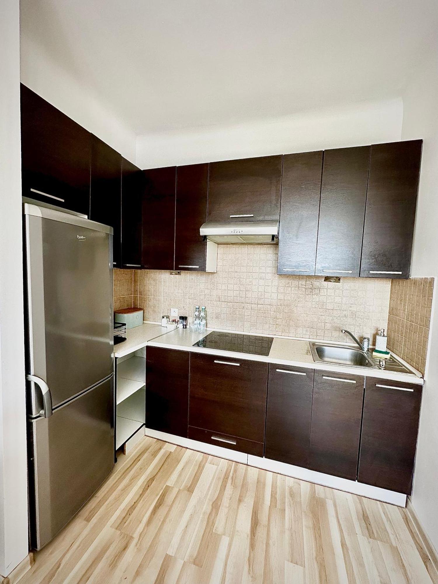 Apartament Blisko Centrum Apartman Varsó Kültér fotó