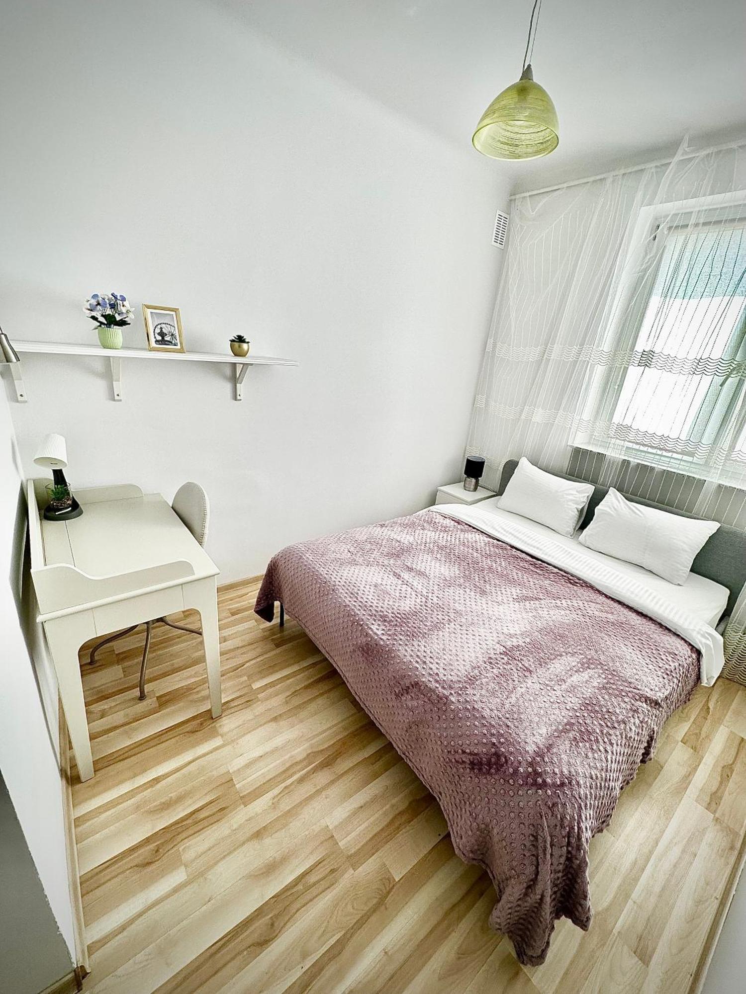 Apartament Blisko Centrum Apartman Varsó Kültér fotó